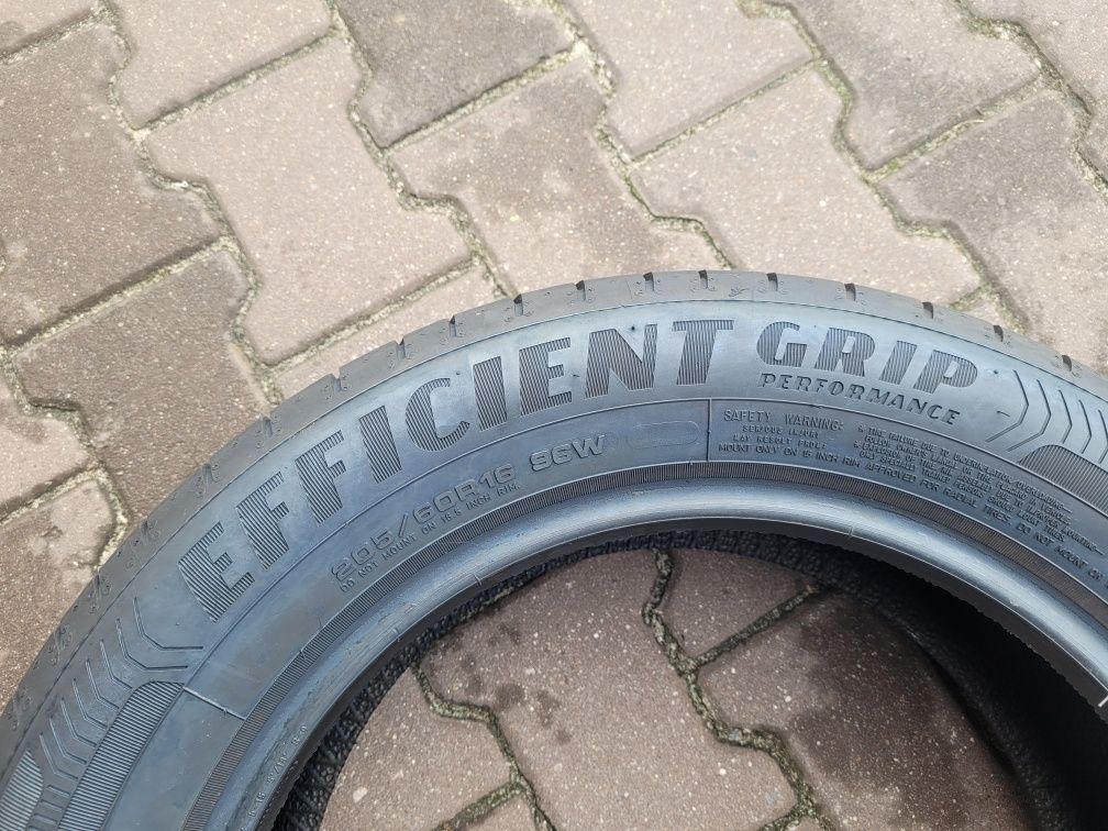 205 60 r16 Goodyear Efficent Grip Performance