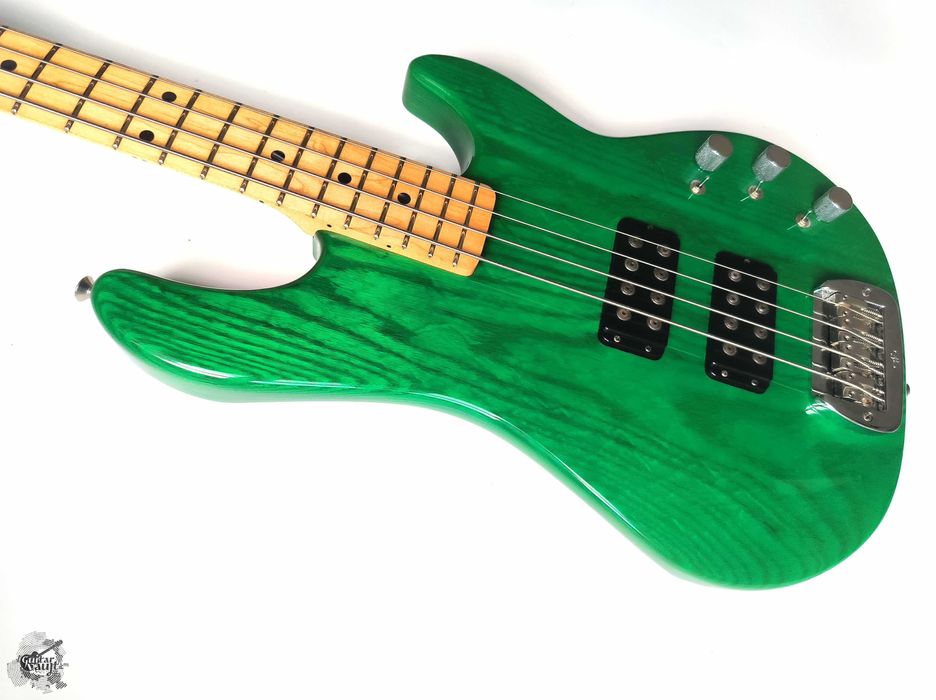 $1400 G&L USA L-2000 Bass '1997 Clear Forest Green w/case