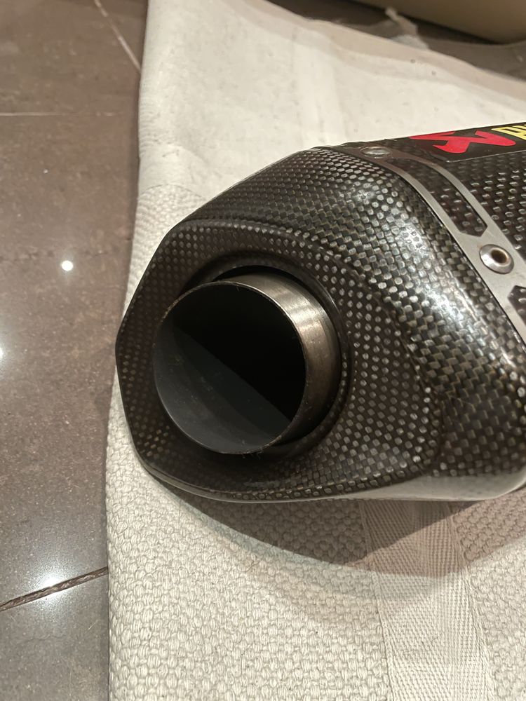 Vendo ponteira + coletor (Akrapovic/Arrow)