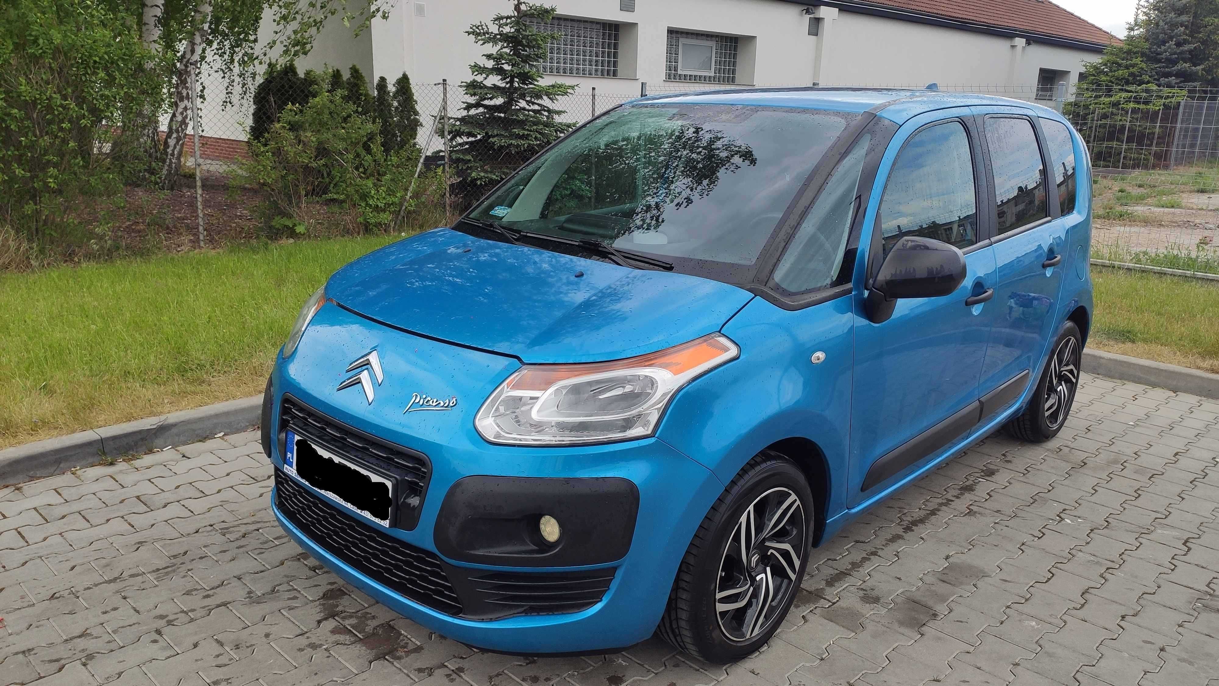 Citroen C3 Picasso . 1,4 benzyna.