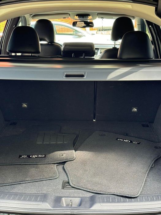 Продажа власного авто Infiniti QX50 Luxe Essential в гарному стані