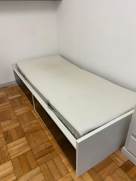 Cama solteiro IKEA