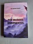 Livro por mundos divergentes
