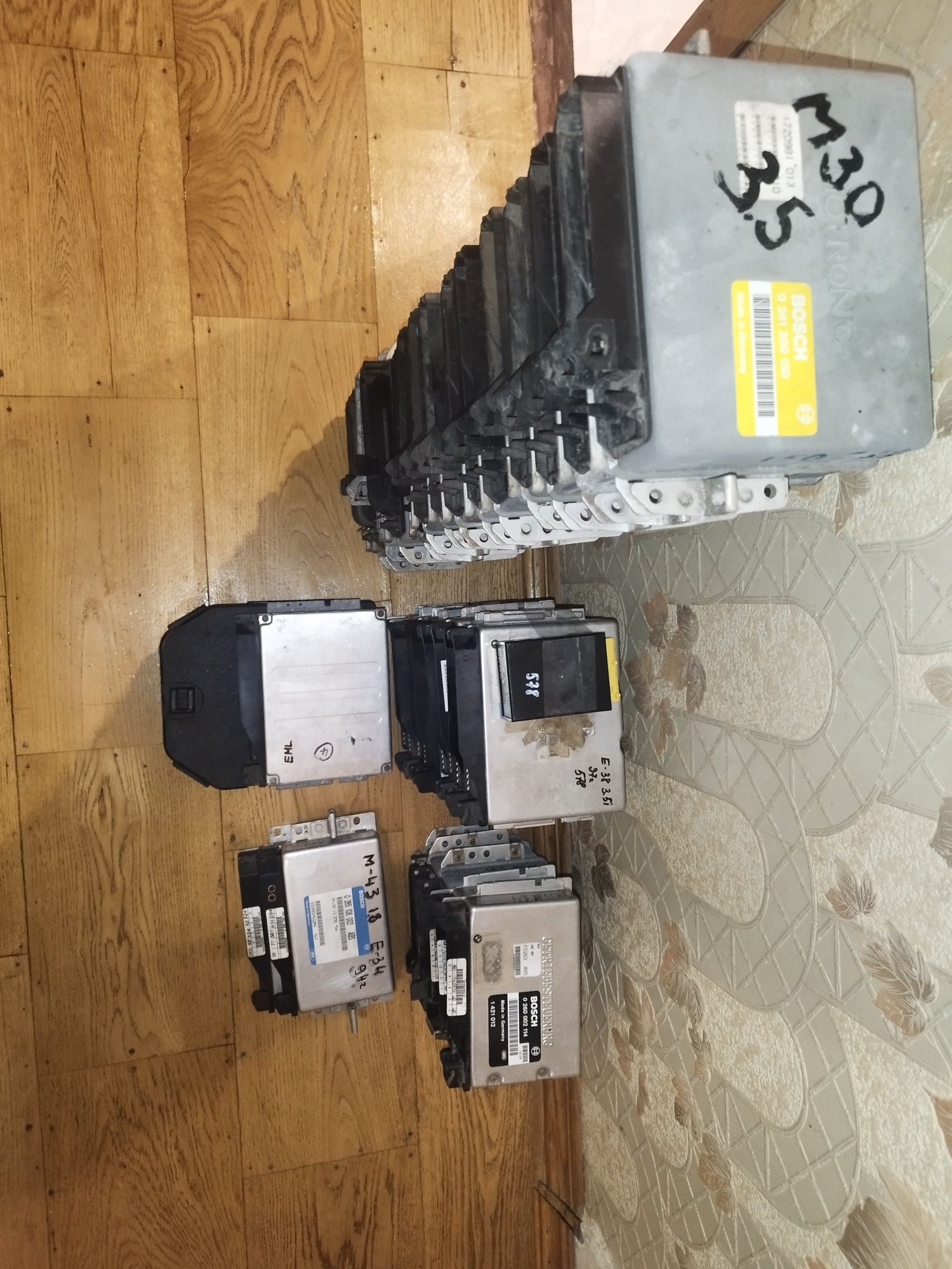 Разборка BMW БлокDME ABS и т.д. BMW Е30 E32 E34 E36 E38E39 X5 X3 F10