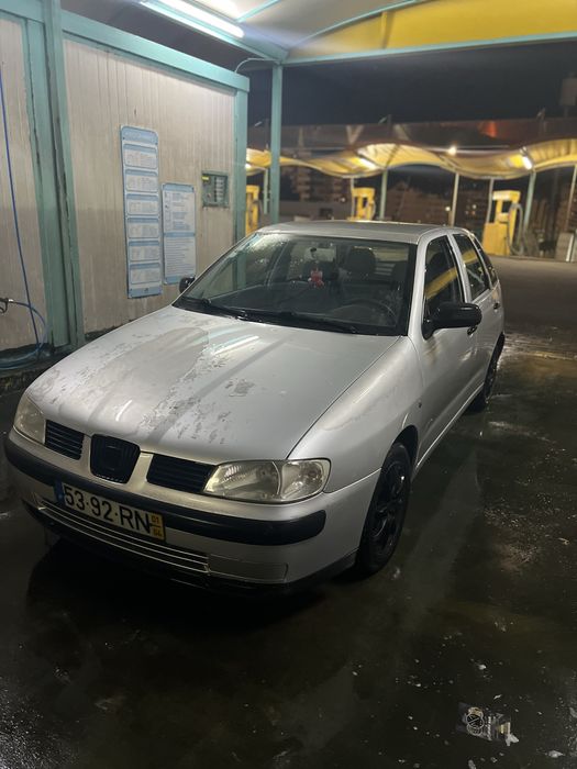 Vende-se Seat Ibiza 1.4 2001 por 1200€