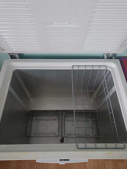 Whirlpool zamrażarka skrzyniowa stan bdb model WH2010 A+E
