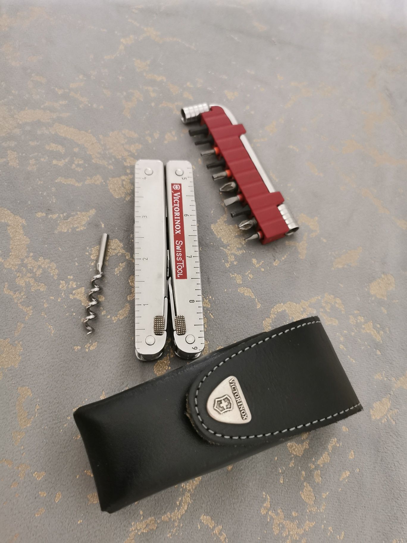 Victorinox Swisstool X (CS).