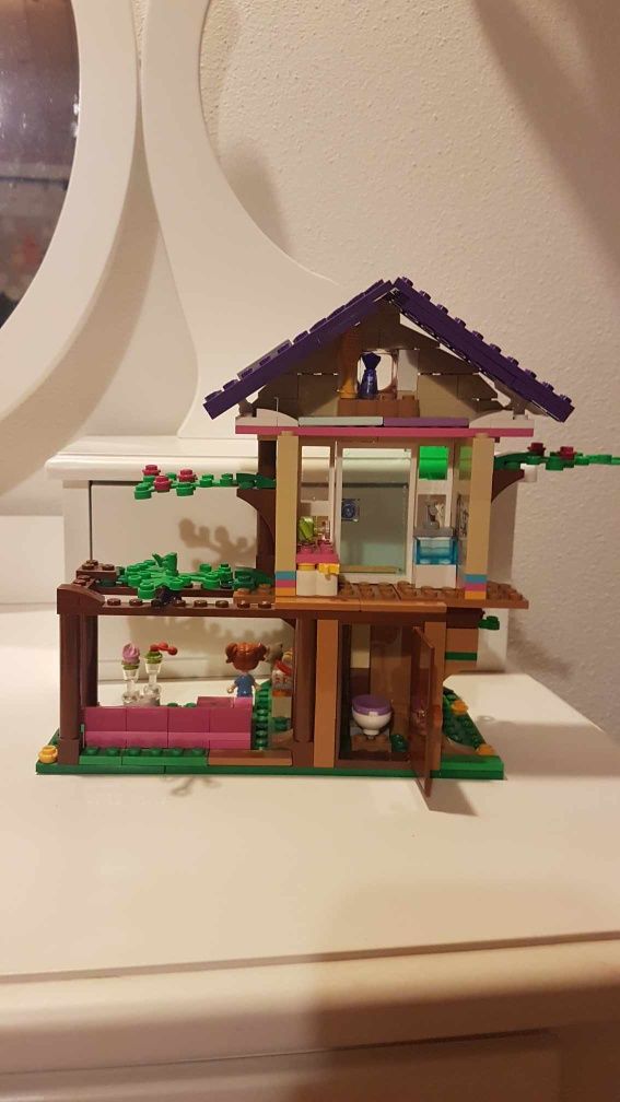 Lego friends- leśny domek 41679