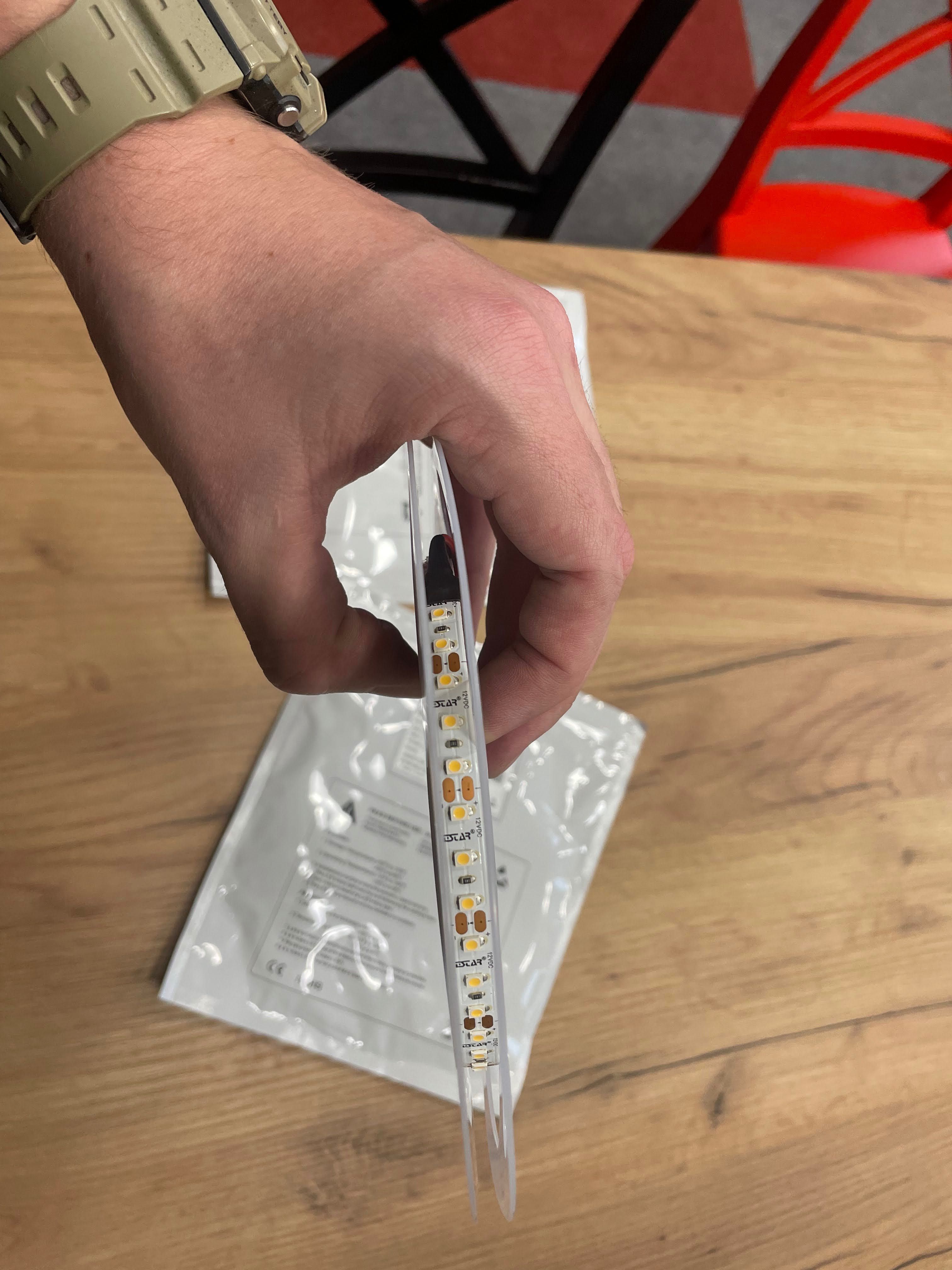 Нова запакована LED TL STRIP 2835\128 12W 24V 3000/4000K - 79 шт