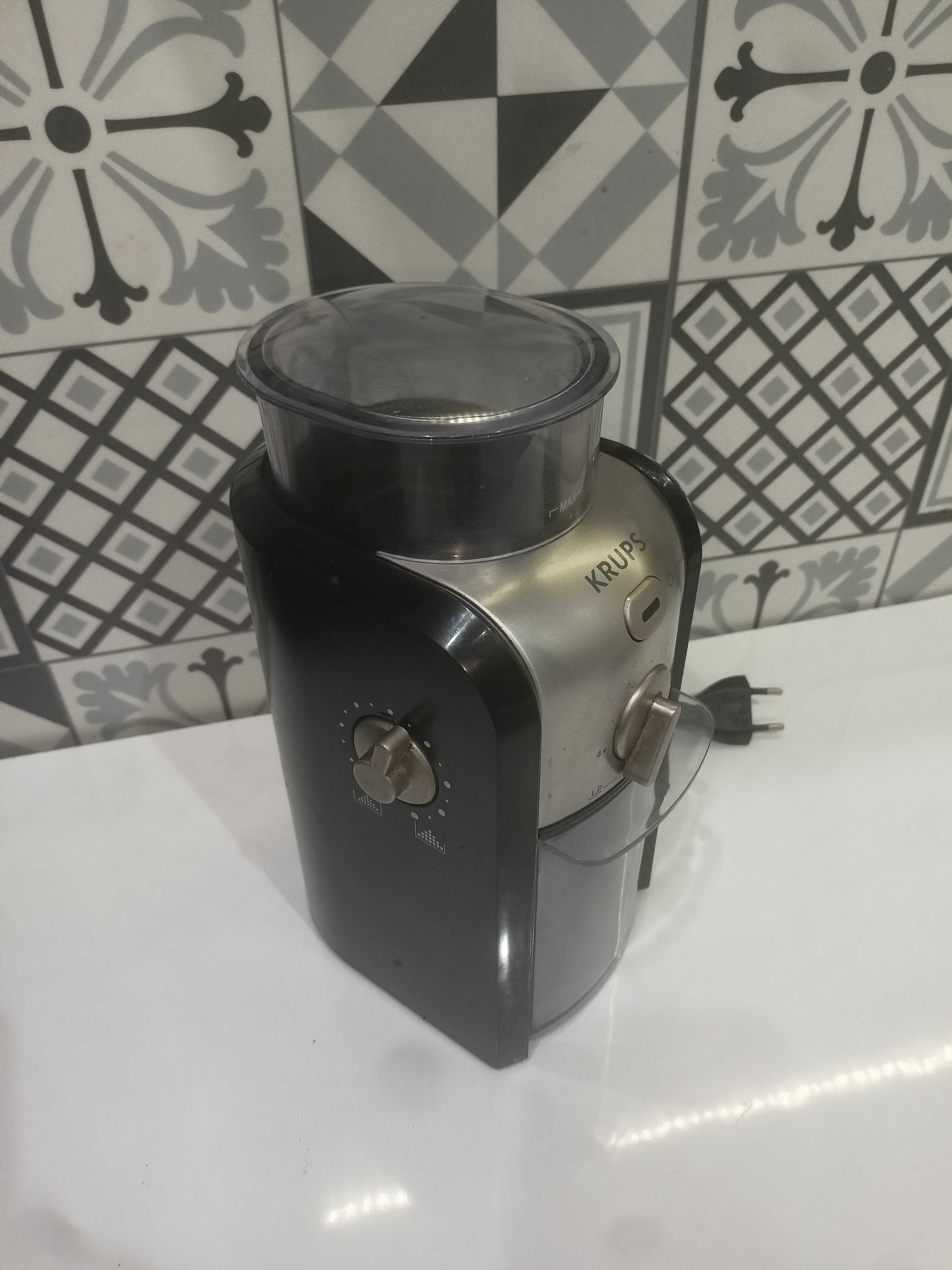 Młynek do kawy Krups GVX2