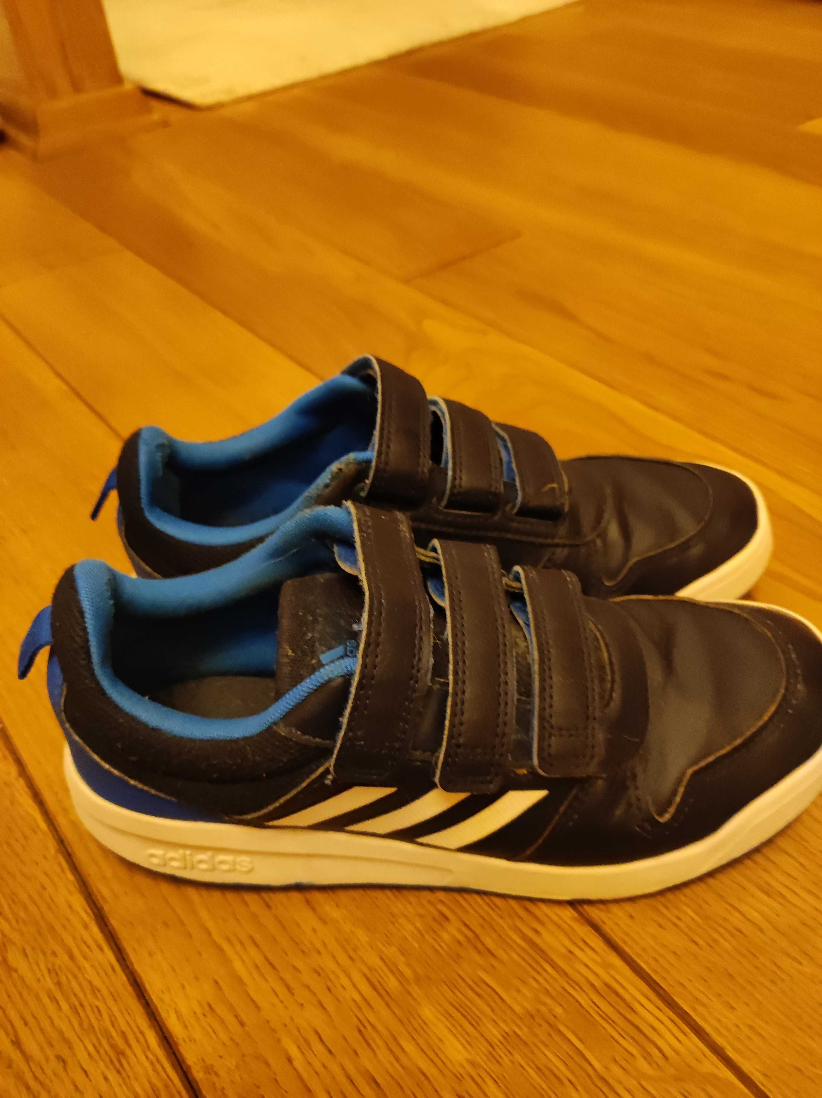 Buty sportowe adidas granatowe dla chłopca rozmiar 38