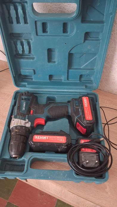 Шуруповерт зенит