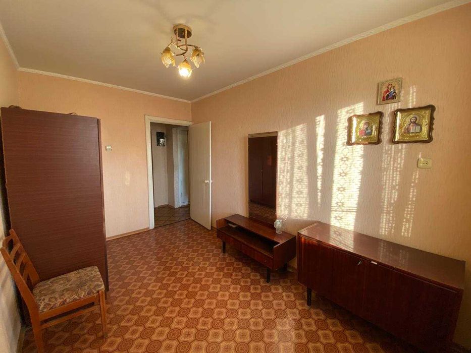 Продается трёхкомнатная квартира по улице Свято-Николаевская