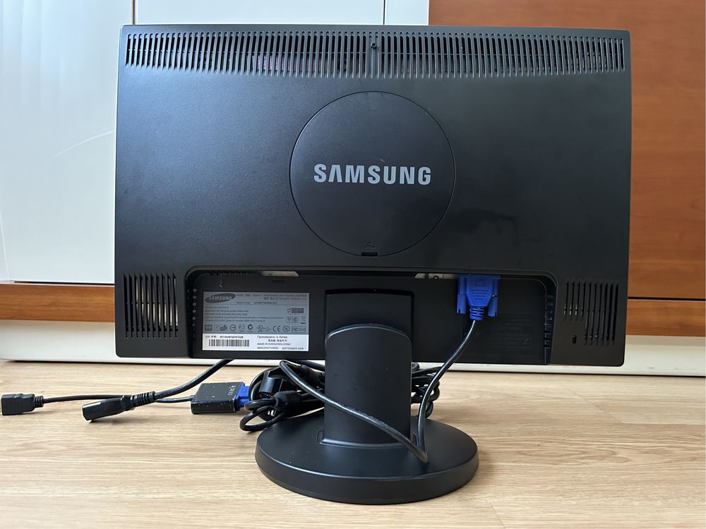 Monitor de computador LCD SAMSUNG 19”