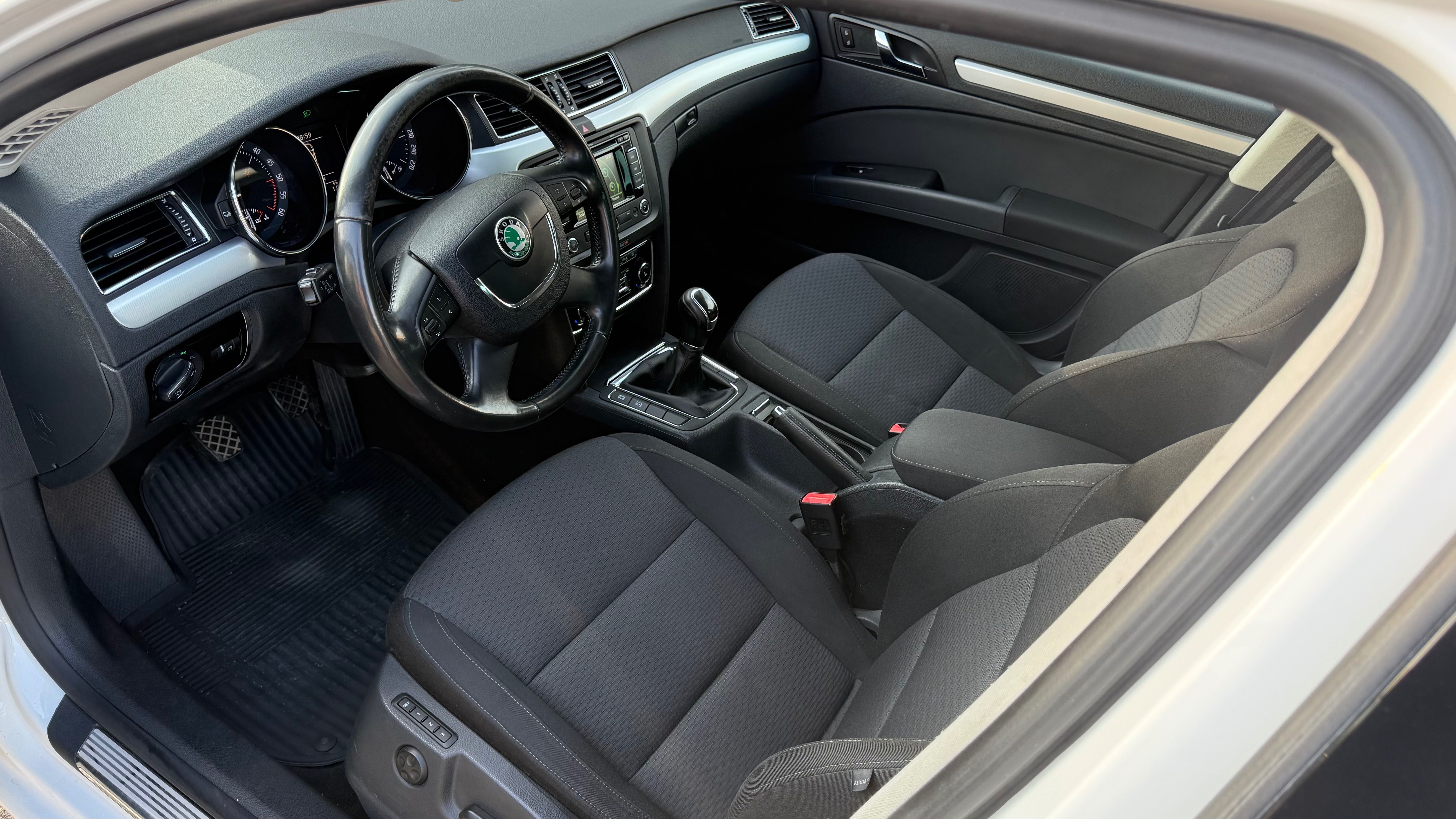 Skoda Superb 2.0 TDi 170km 4x4 296 tys.km