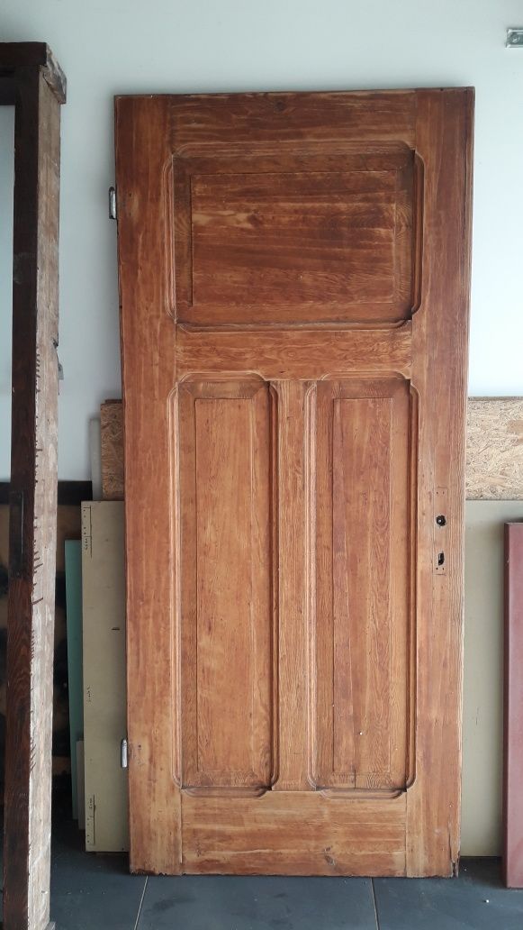 Stare drzwi z futryną 1930r.