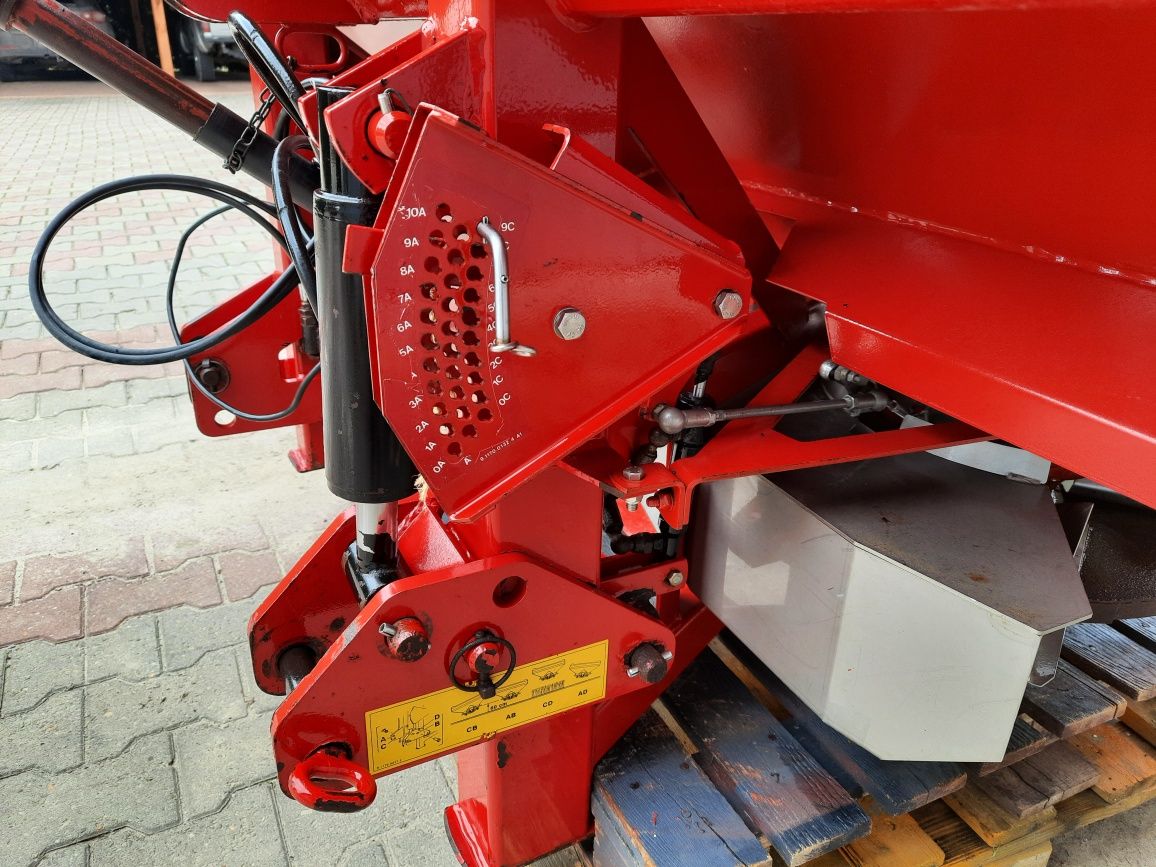 Rozsiewacz Lely Centerliner SX 1700kg /kuhn/amazone/kverneland