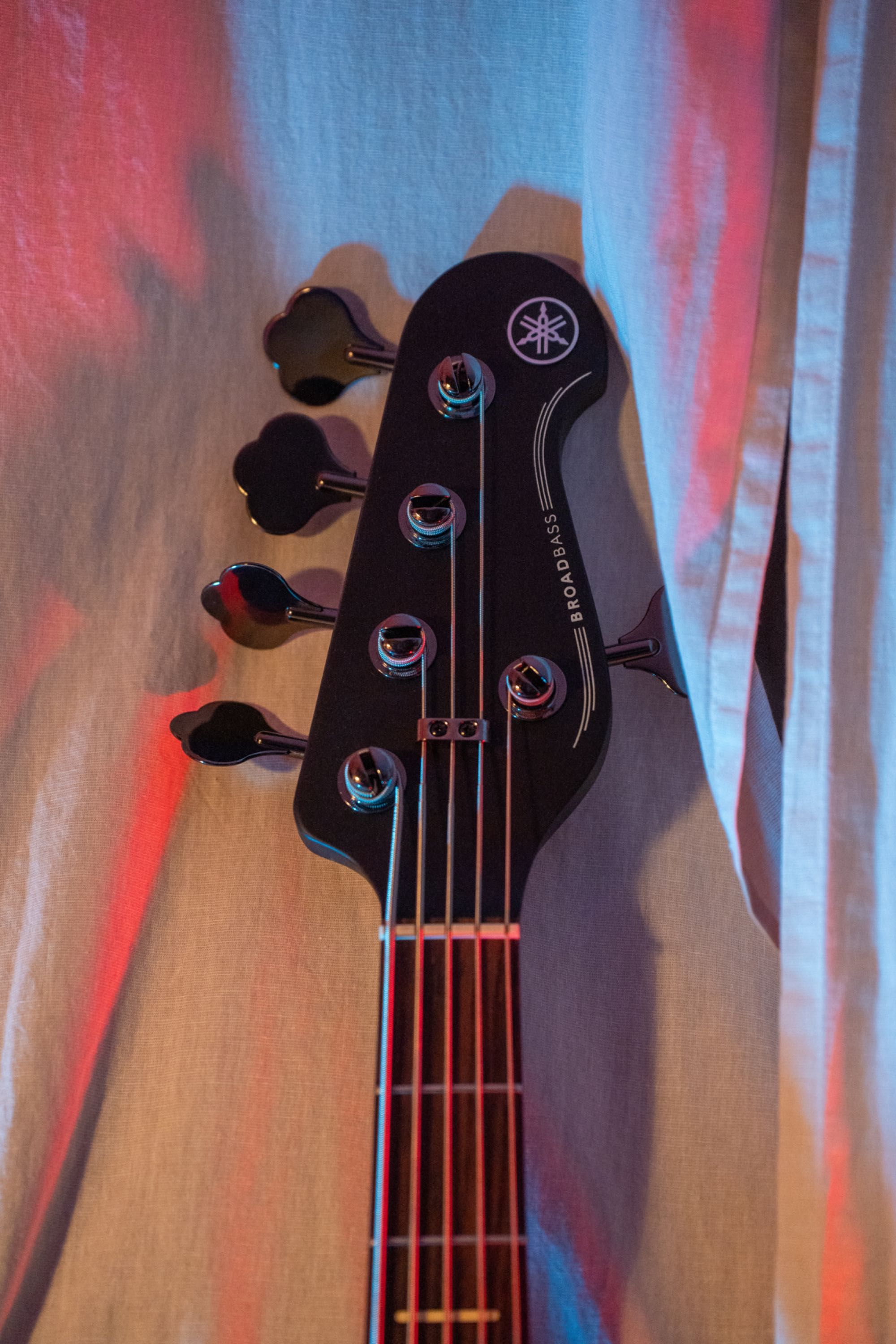 Yamaha BB735A jak nowa, po setupie lutniczym