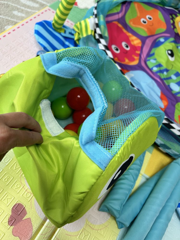 Дитячий килимок-манеж для немовлят