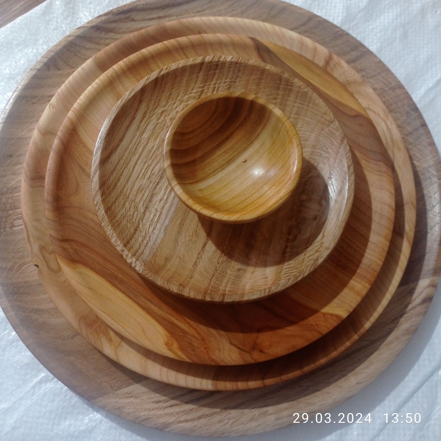 Кухонна доска дошка Дерев'яні тарілки еко посуд кружок миски