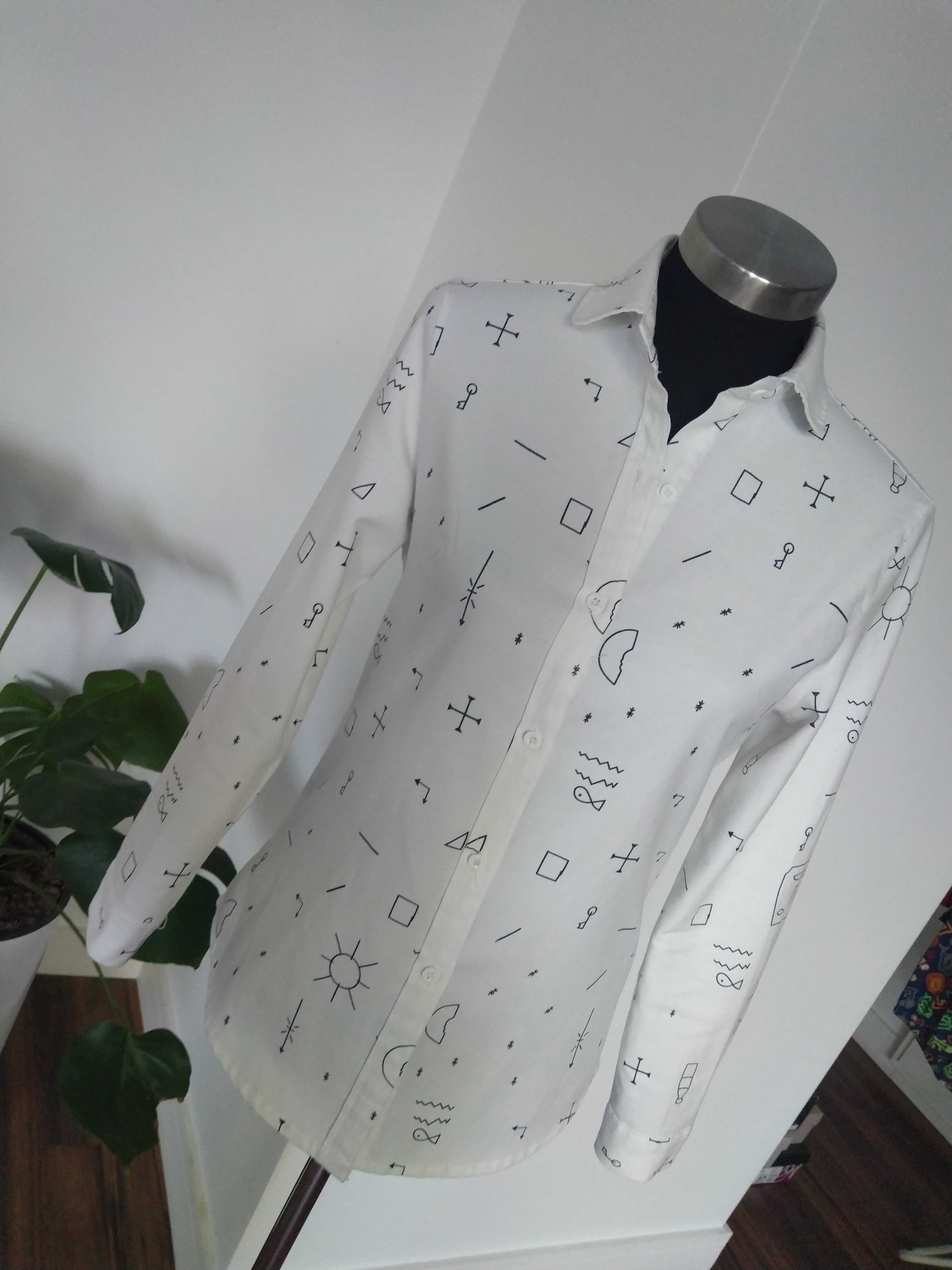 Biała elegancka koszula z kołnierzykiem mięsista tkanina S 36