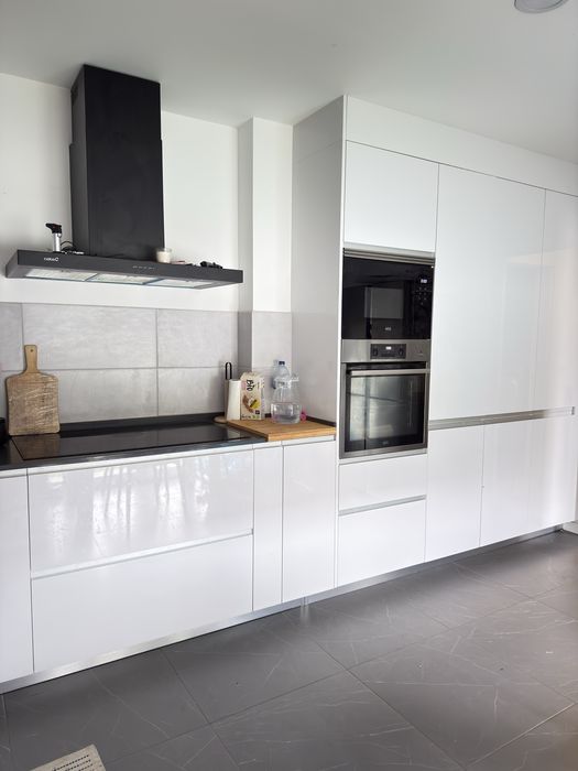 Aluguer de quarto estudante femenina