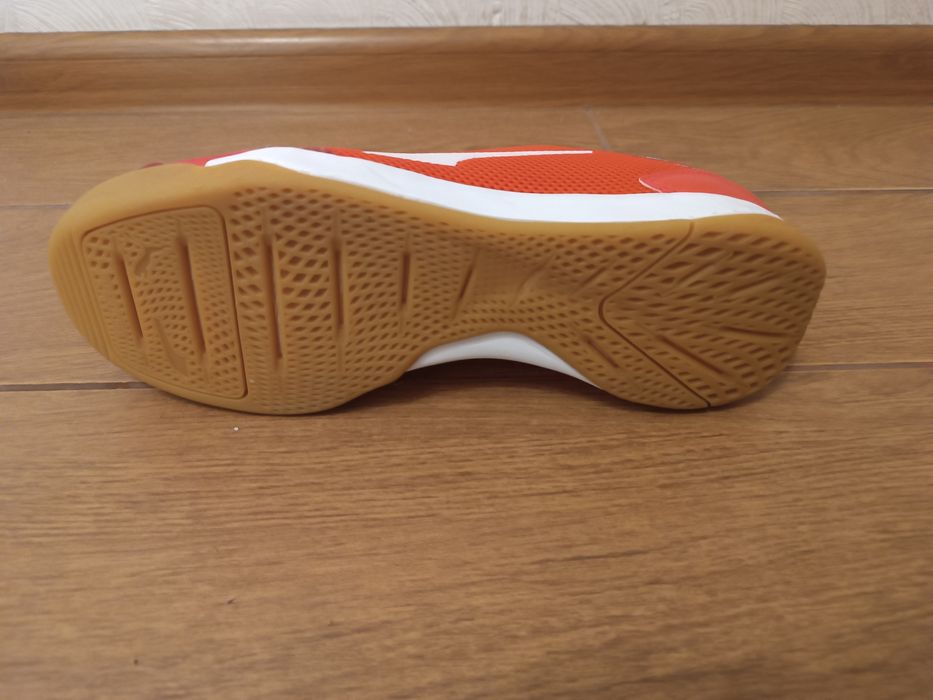 Нові Футзалки Puma Pressing II