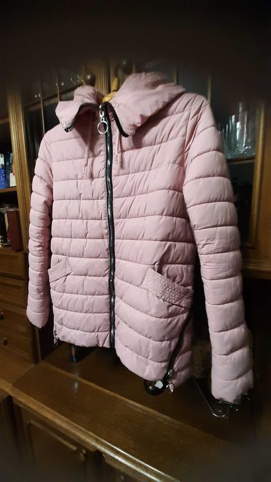 Продам куртки для дівчат