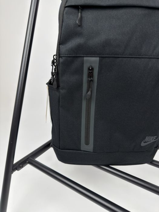 Рюкзак унісекс Nike Sb Elemental Premium 21L Backpack Black DN2555-010