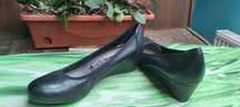 Buty na koturnie tamaris 38
