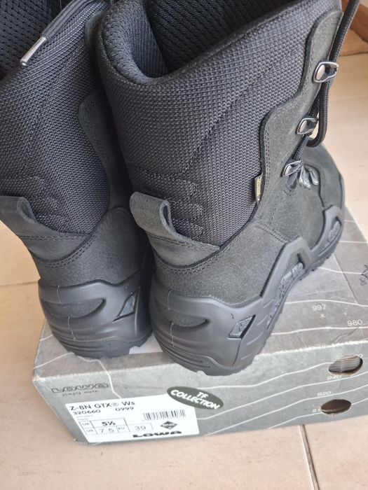 Botas militares Lowa 39