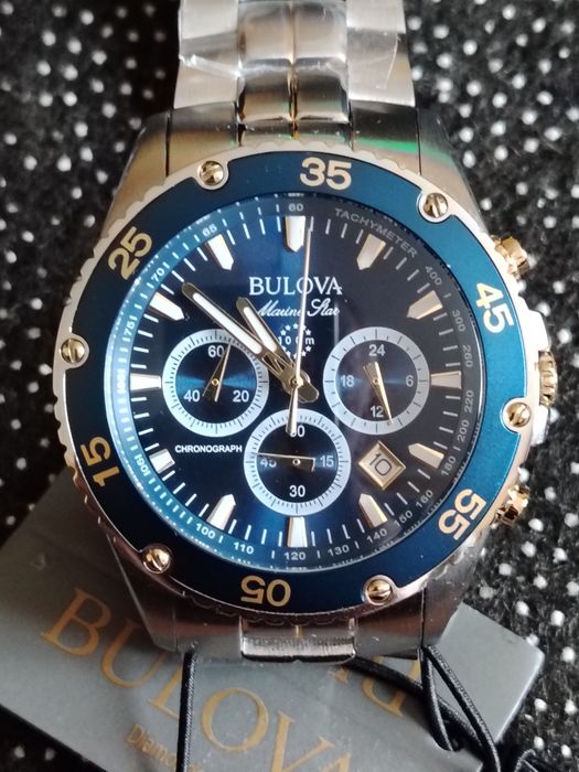 Часы наручные Bulova.