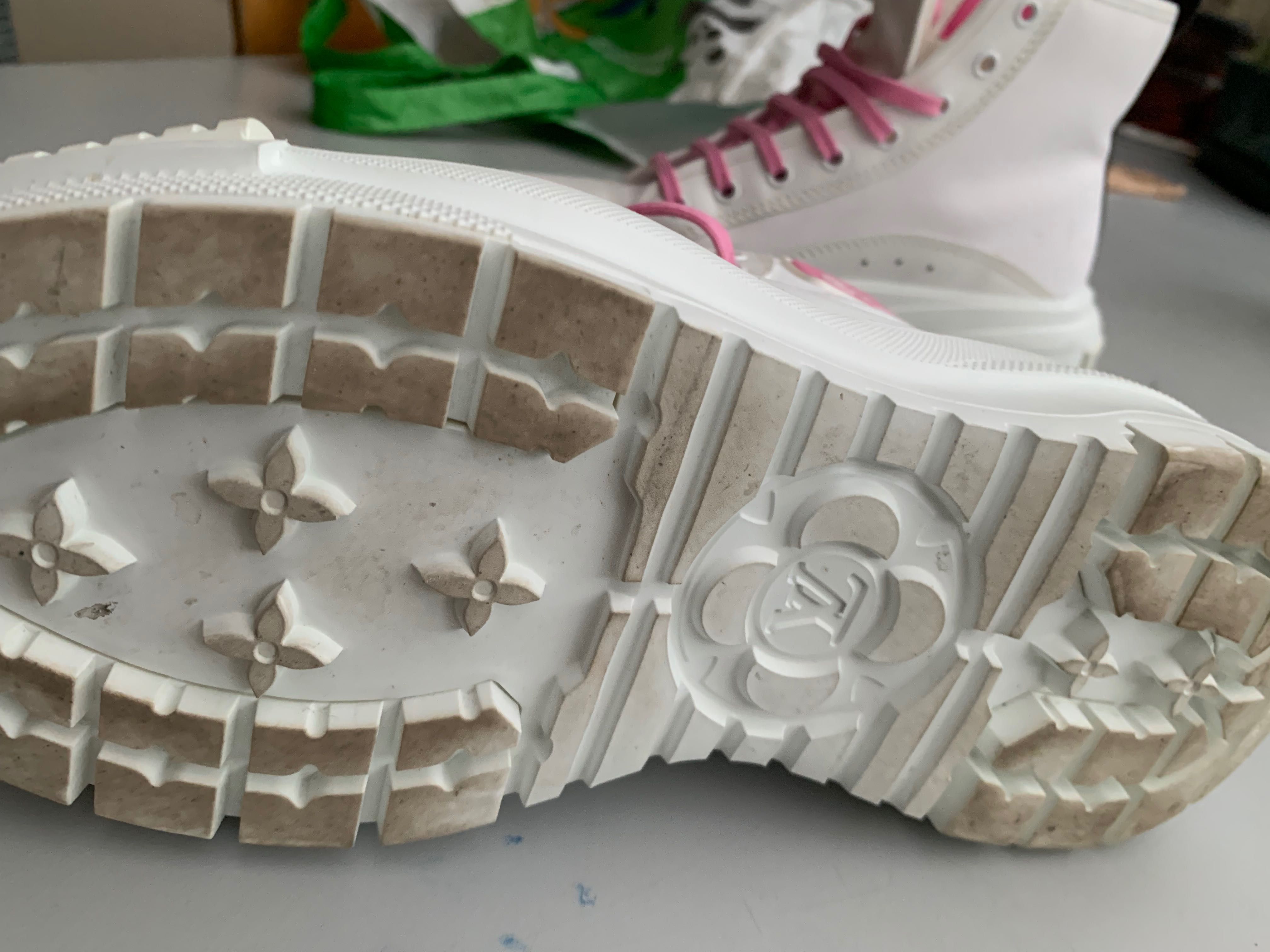 Sapatilhas da louis vuitton pink high top sneakers