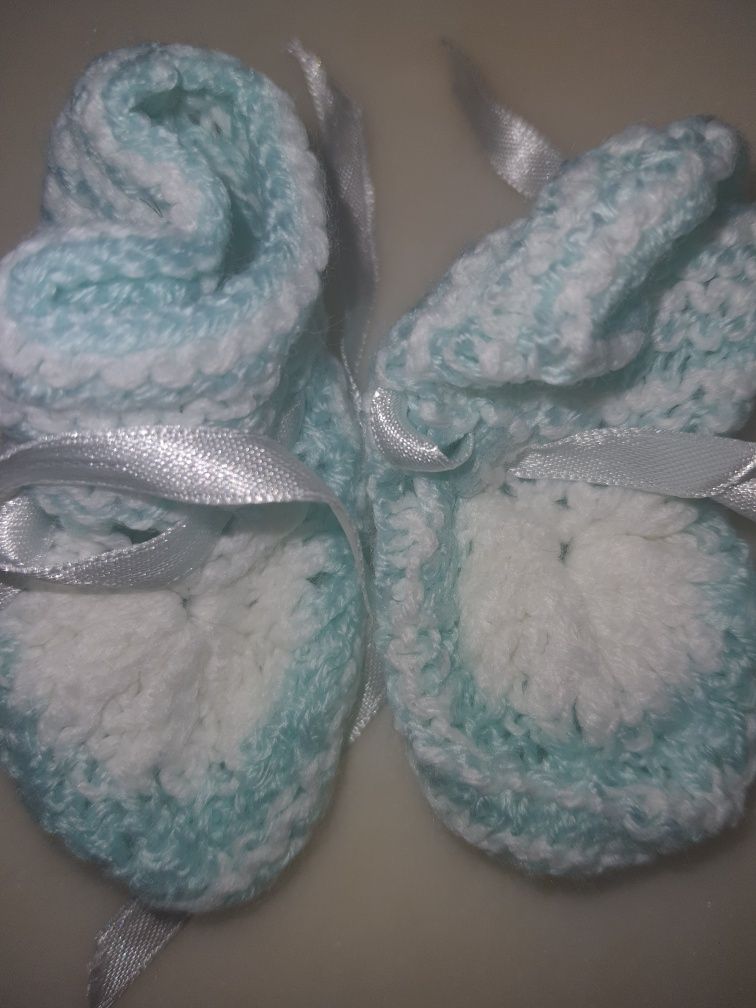 Pantufas botinhas de bebé