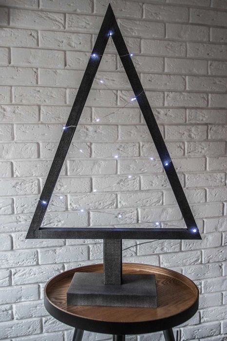 Drewniana Choinka LED 60cm. Ręczne wykonanie, heban + srebrna poświata