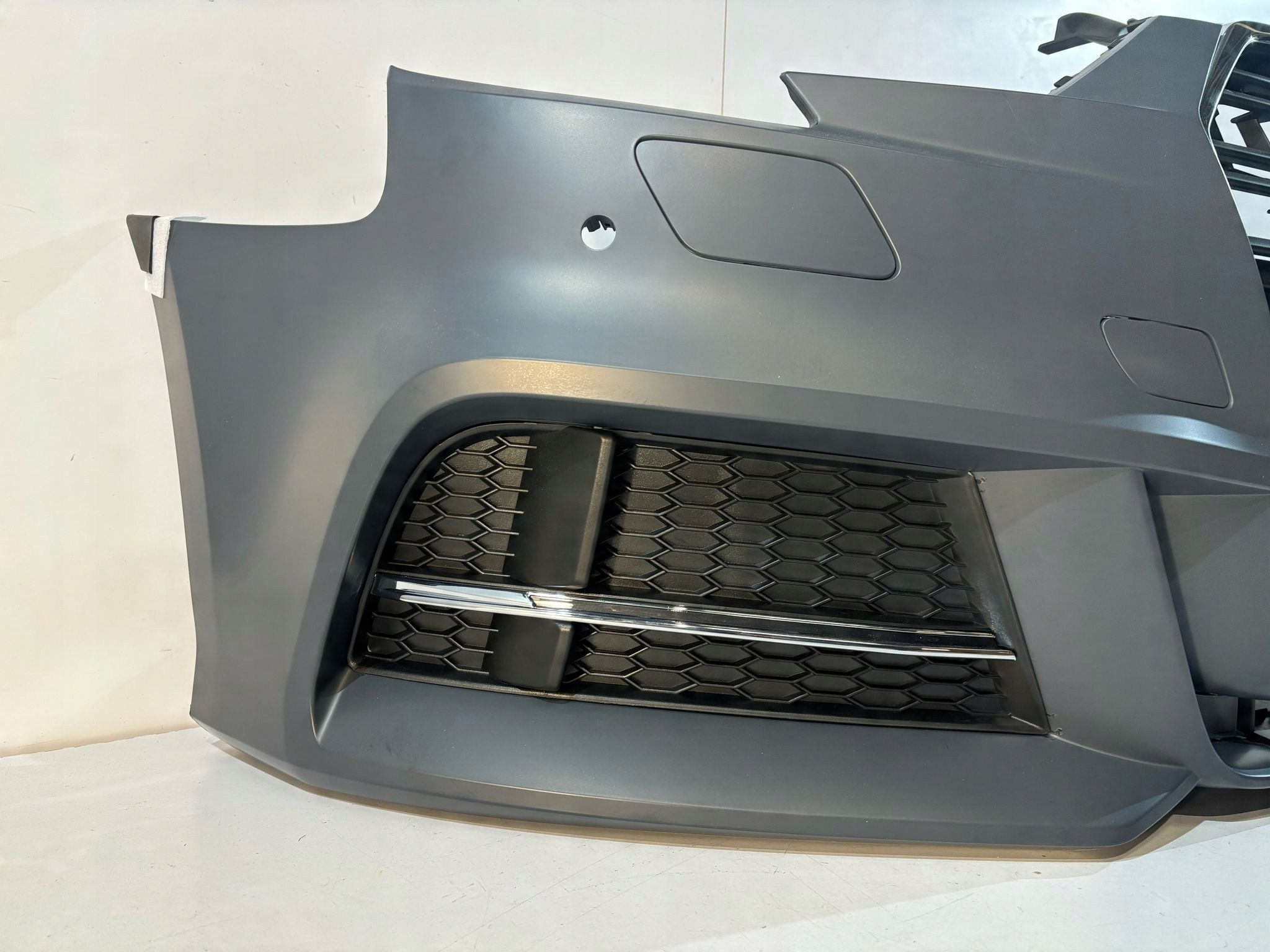Audi A3 8V Lift s-line hatchback zderzak - 17234
