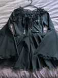 Vestido gótico com renda