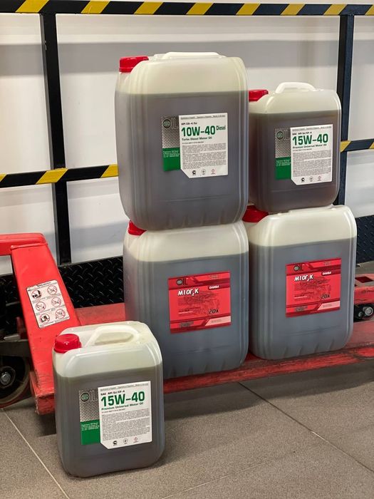 Масло 10w40 напівсинтетика (20л).