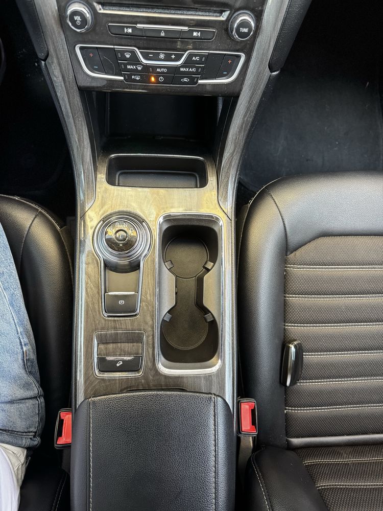 Ford fusion 2016