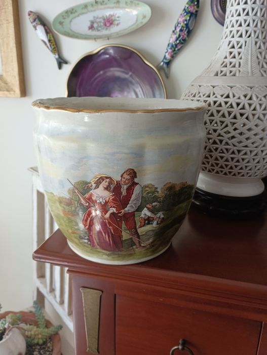 Fabuloso cachepot Sacavém, não marcado