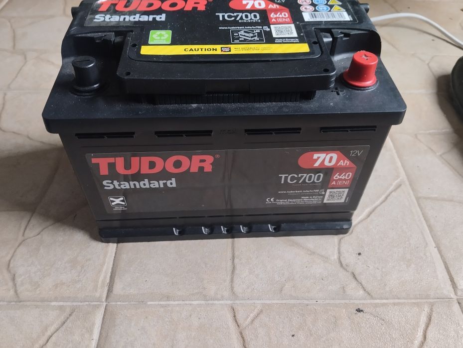 Bateria de carro Tudor