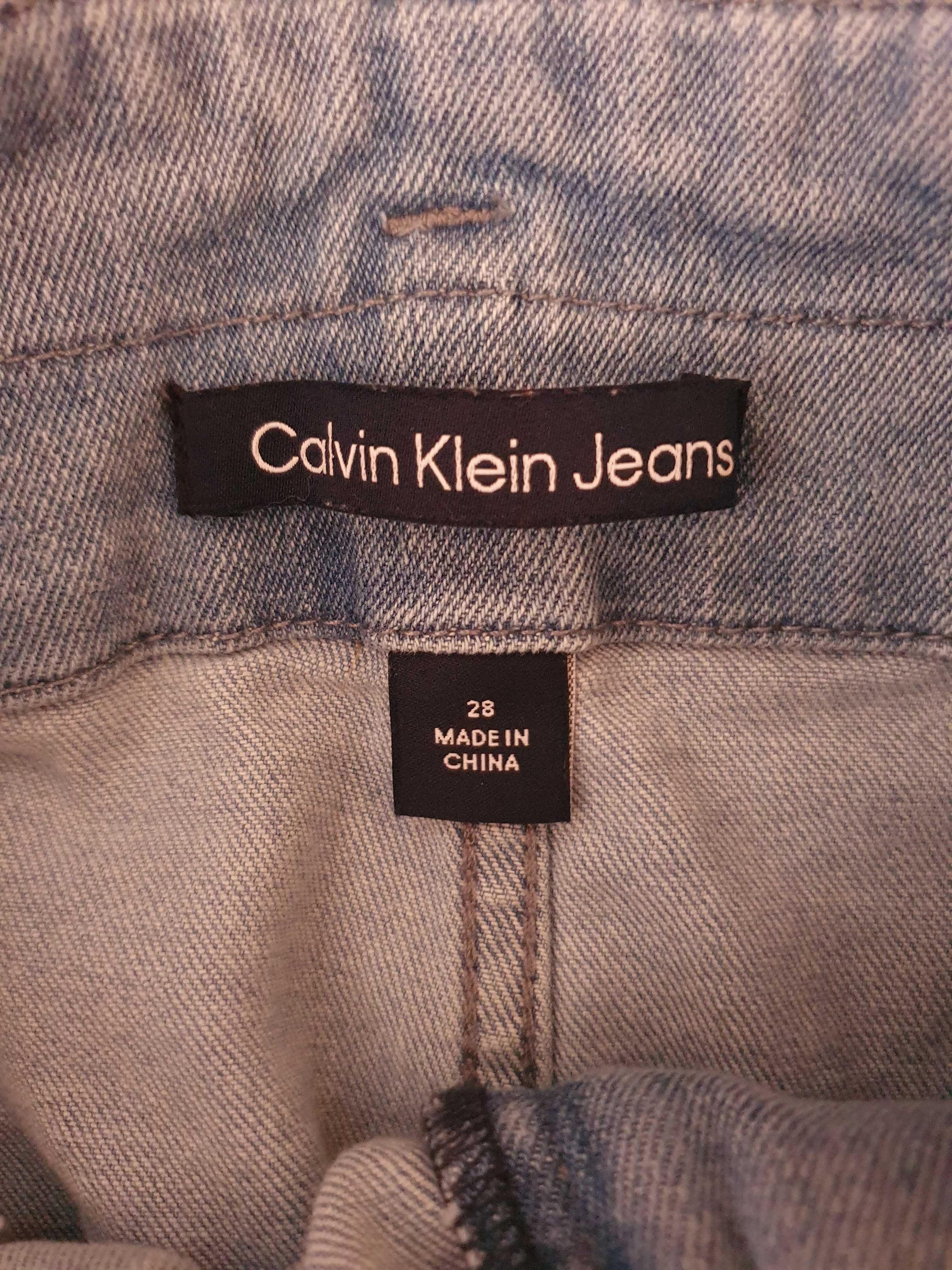 Spodenki Calvin Klein Jeans 28