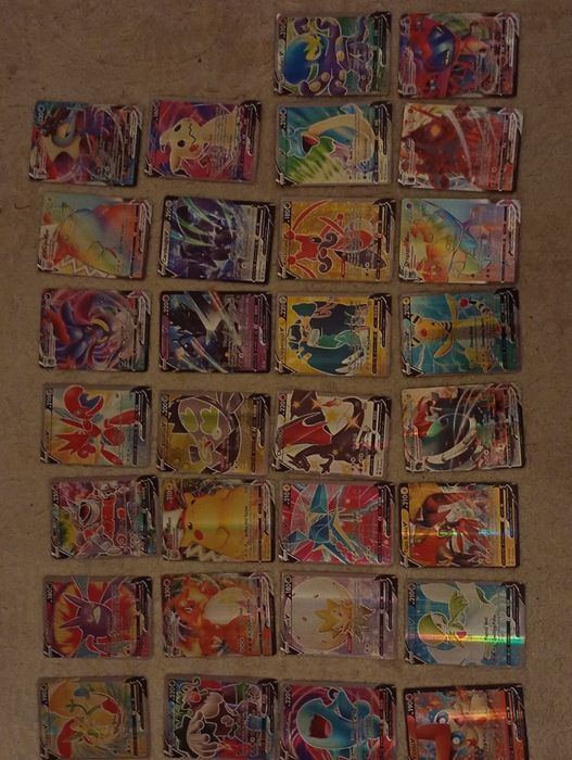 30 świecących kart pokemon