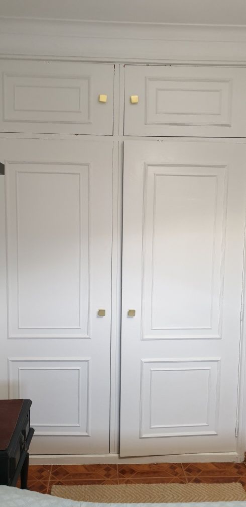 Alugo quarto privado