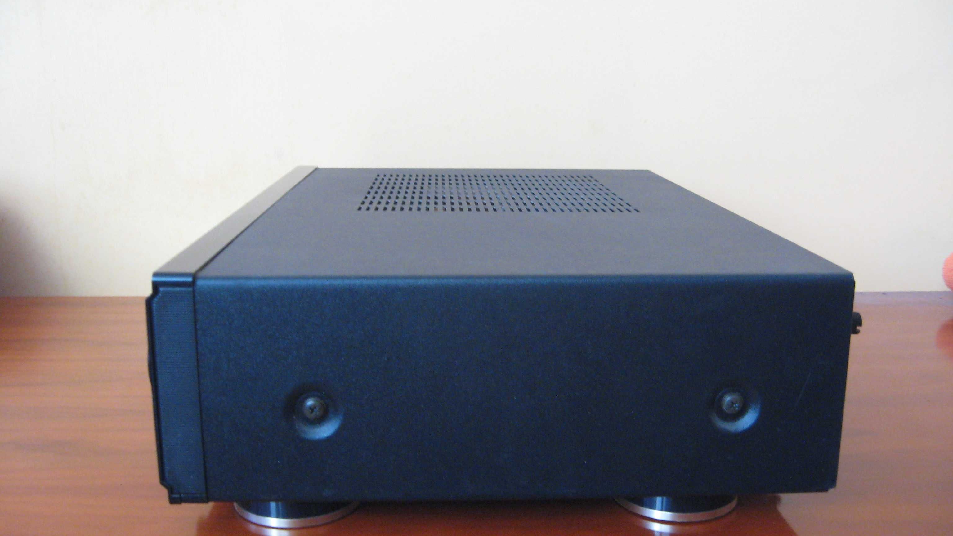 Amplificador DENON PMA 655 R com comando e manual de instruções