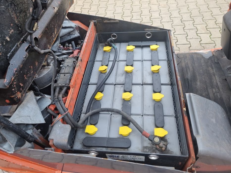 Wózek widłowy Toyota, elektryczny