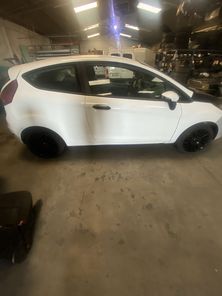 Ford fiesta 1.4 tdci 2010