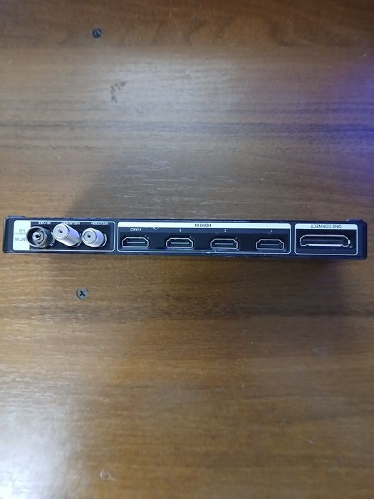 Samsung One Connect Box приставка до телевізора