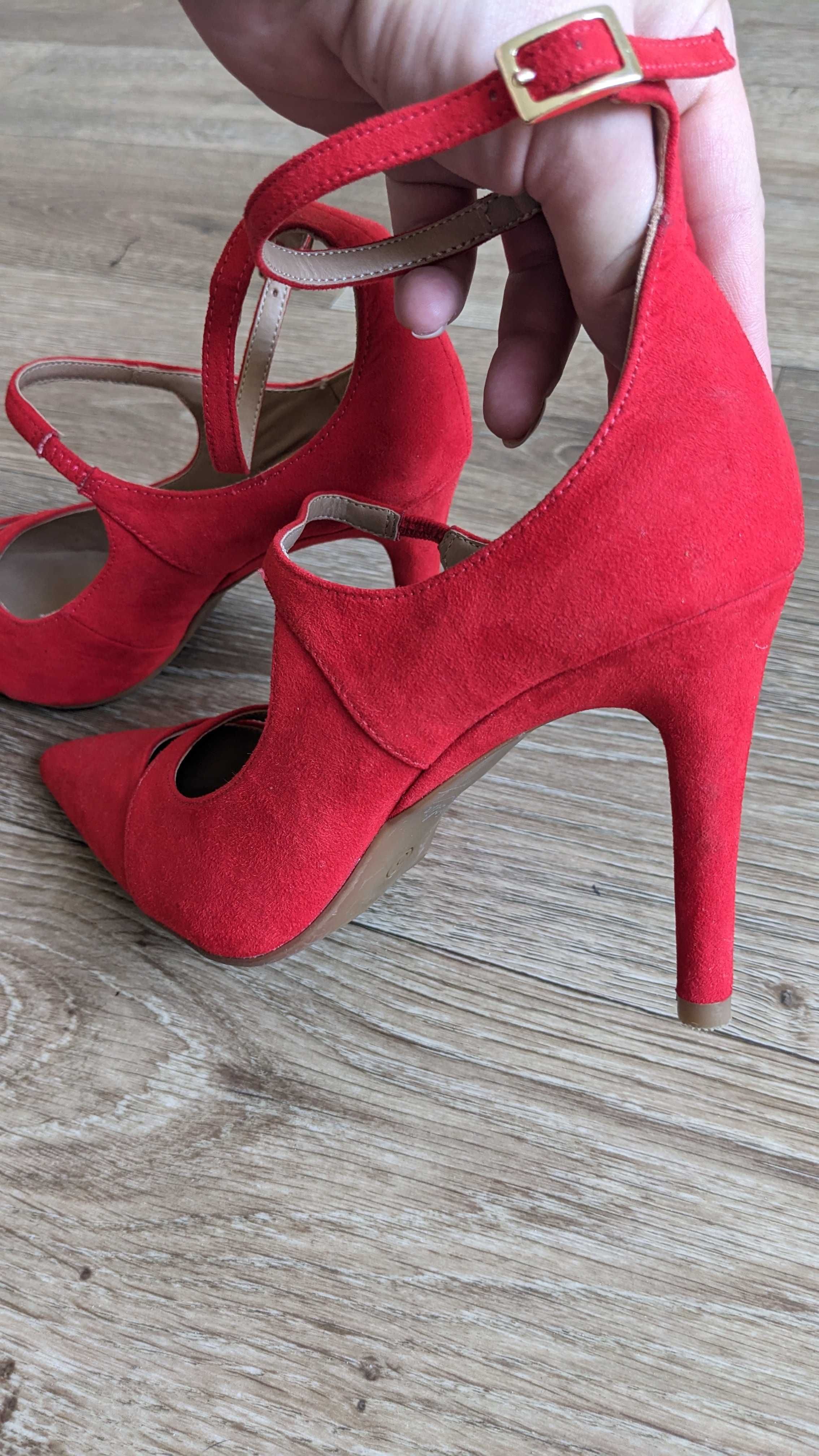 Червоні туфлі Insolia  37 розмір 5