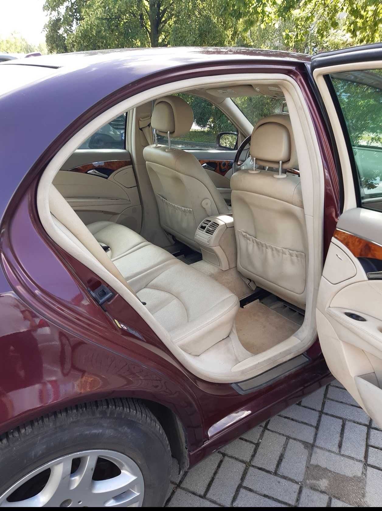 Mercedes E-320 CDI  2006r